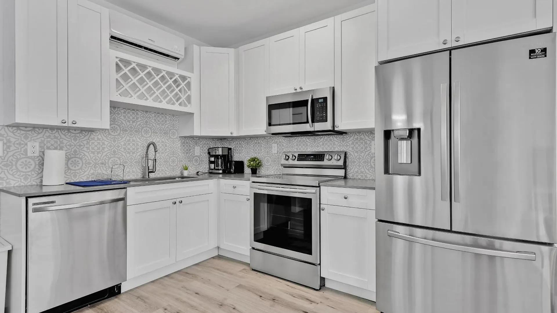 Wonderful 6ppl 5 Min Walking Design District 2 Apartment