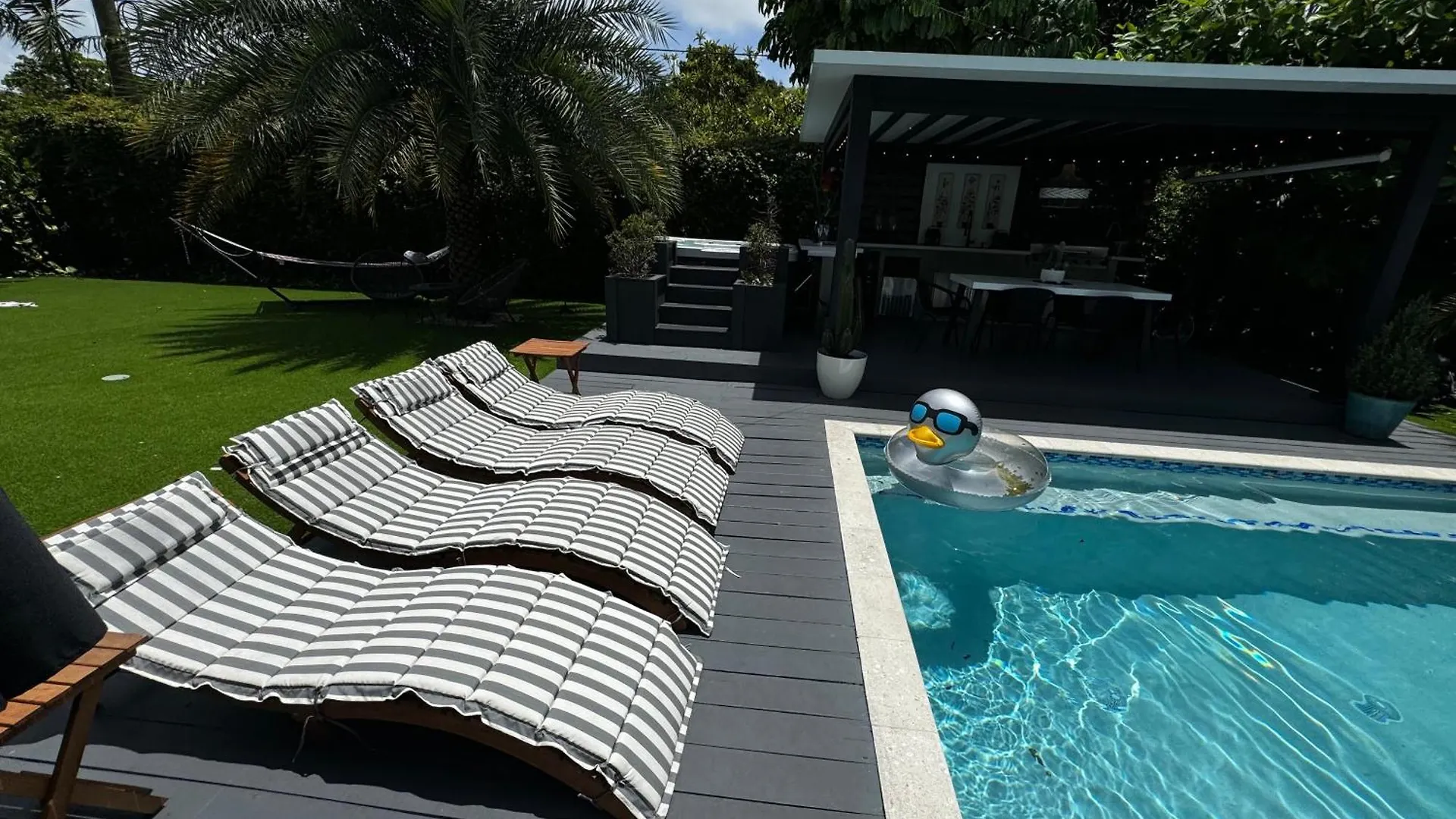 Pura Vida Villa
