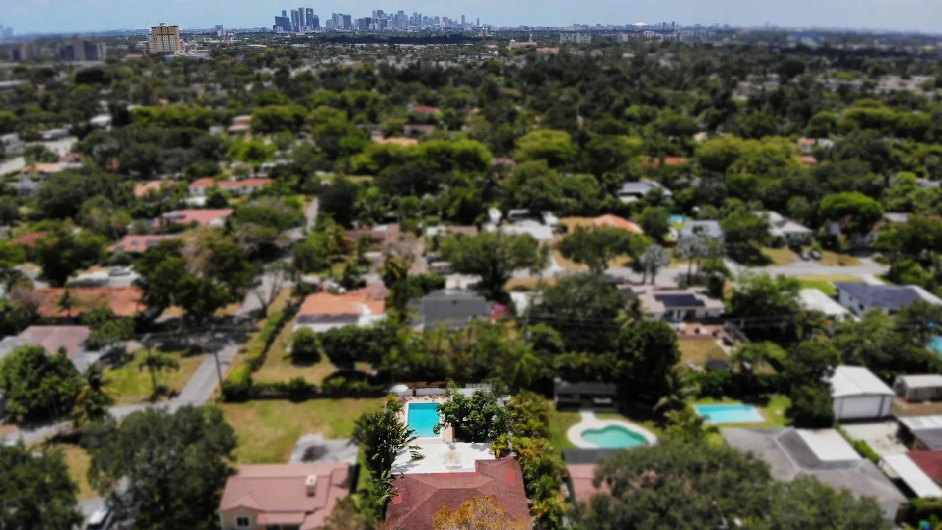 Private Pool Oasis Miami