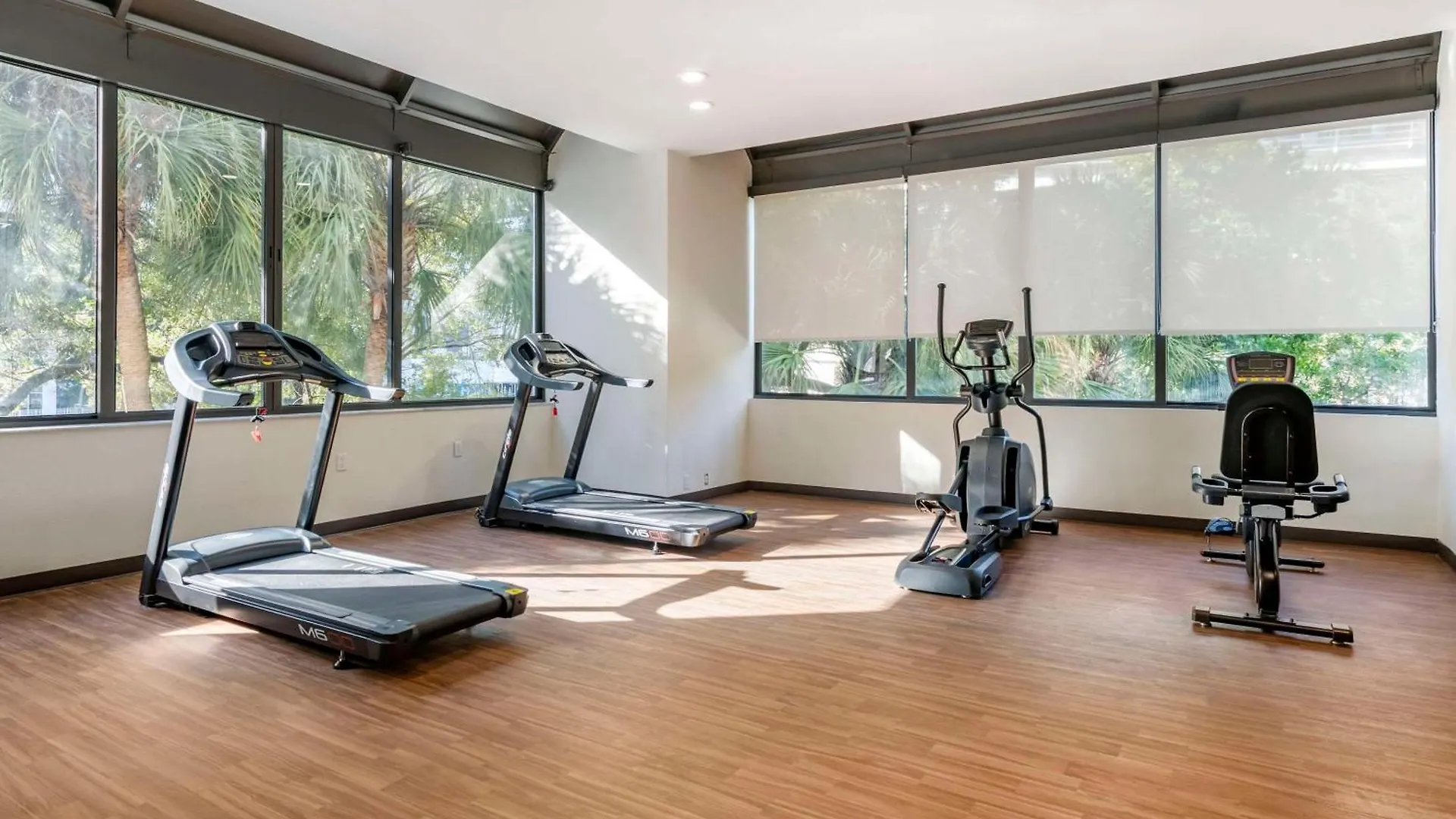 Hotel Comfort & Downtown Brickell-port Of 4*