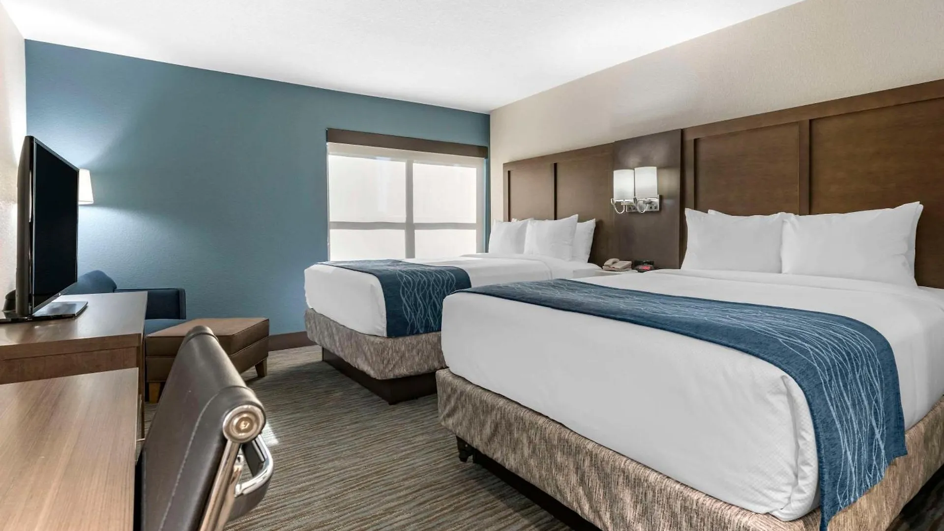 Comfort & Downtown Brickell-port Of 4*