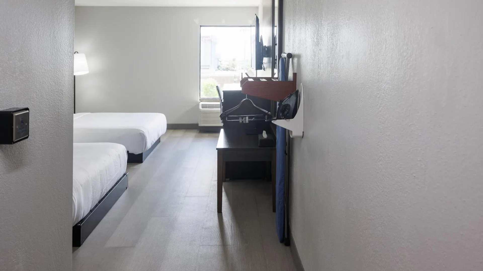 Hotel Onyx Airport Miami