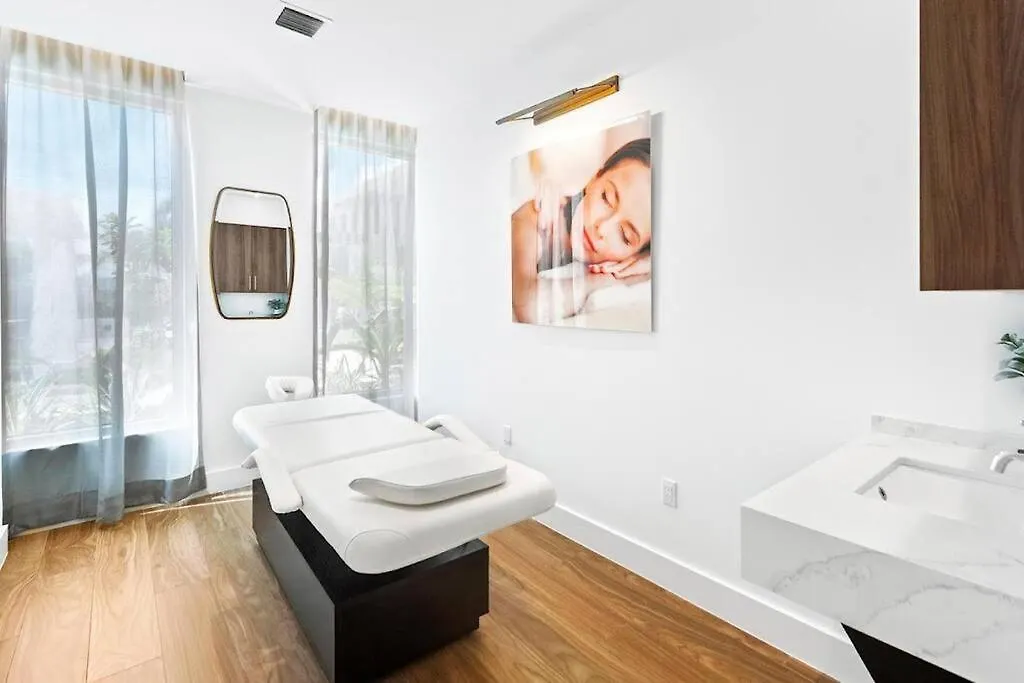Apartmán Downtown King Bed, Luxe Condo, Free Parking