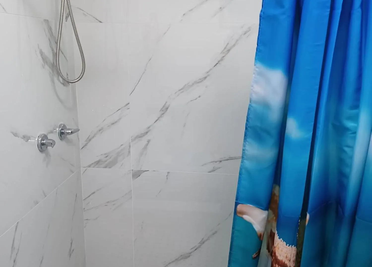 B5 Value On Private Bedroom With Private Bathroom In Little Havana, 홈스테이 *