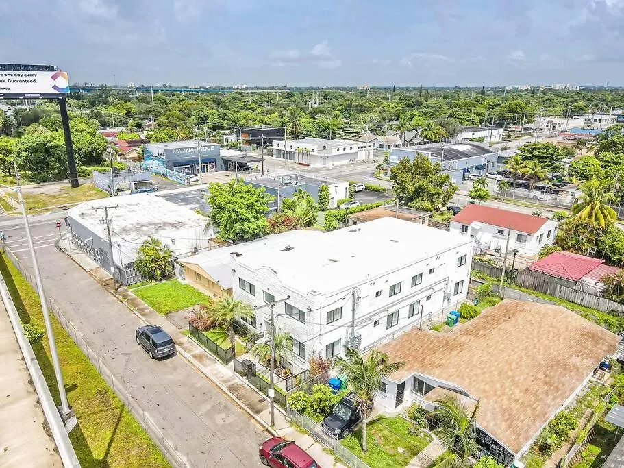 Apartment Wonderful 5 Min Walking To Design District 8 Miami