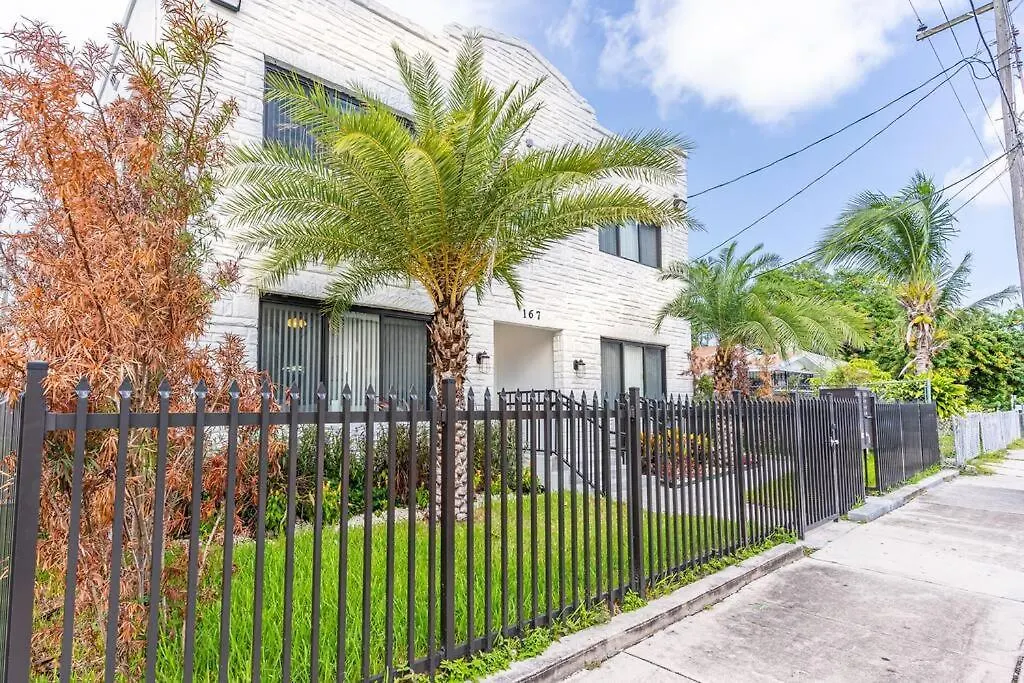 Apartment Wonderful 5 Min Walking To Design District 8 *