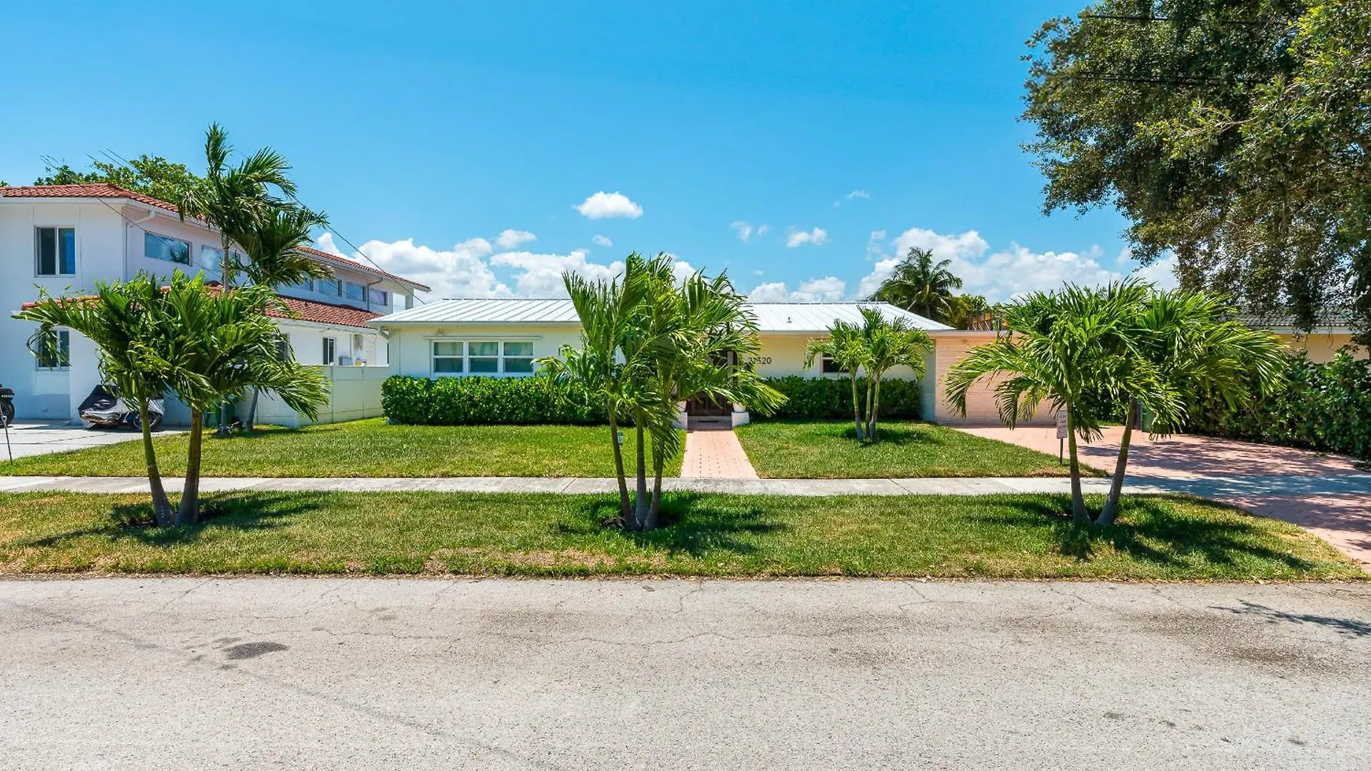 Waterfront Pool & Amazing Location - Wow * Miami