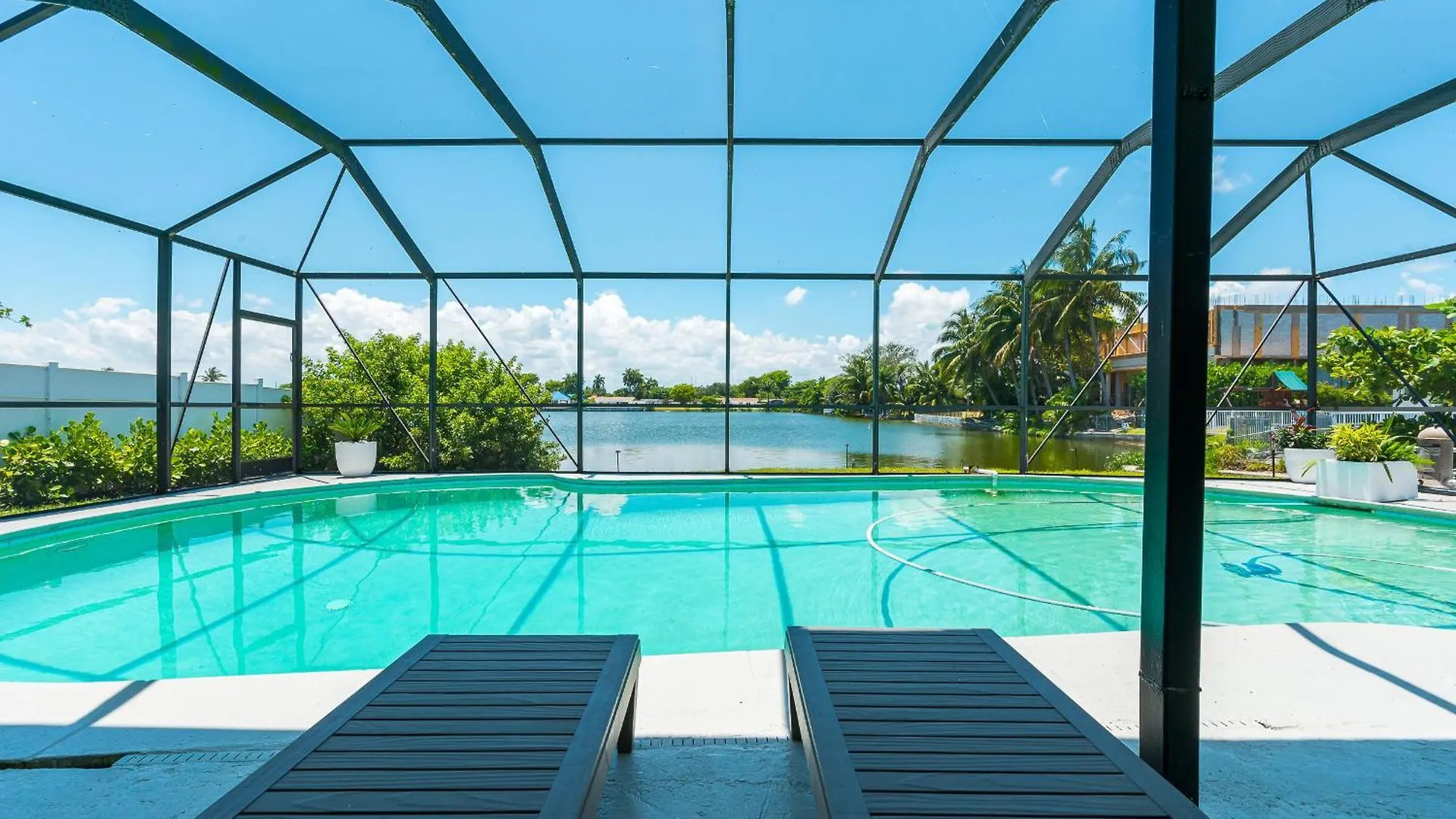 Holiday home Waterfront Pool & Amazing Location - Wow Miami