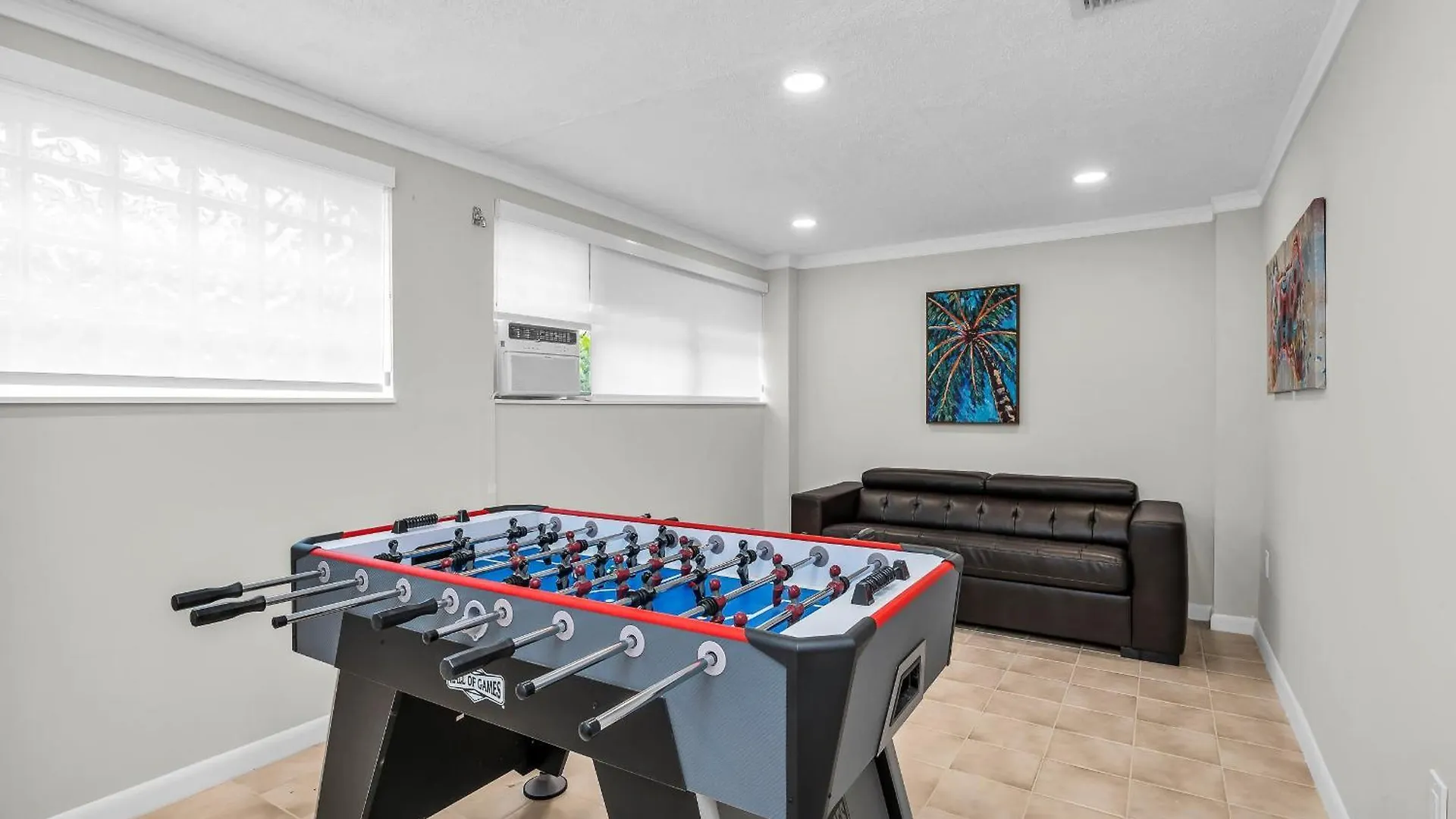 Holiday home Waterfront Pool & Amazing Location - Wow *