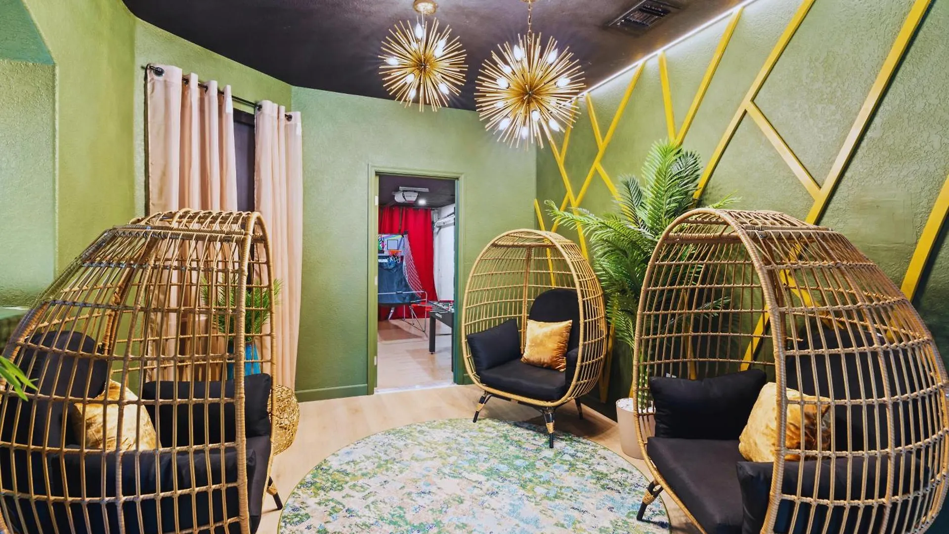 Avatar Luxe 5br W Cinema, Pool, Game & Bbq Villa