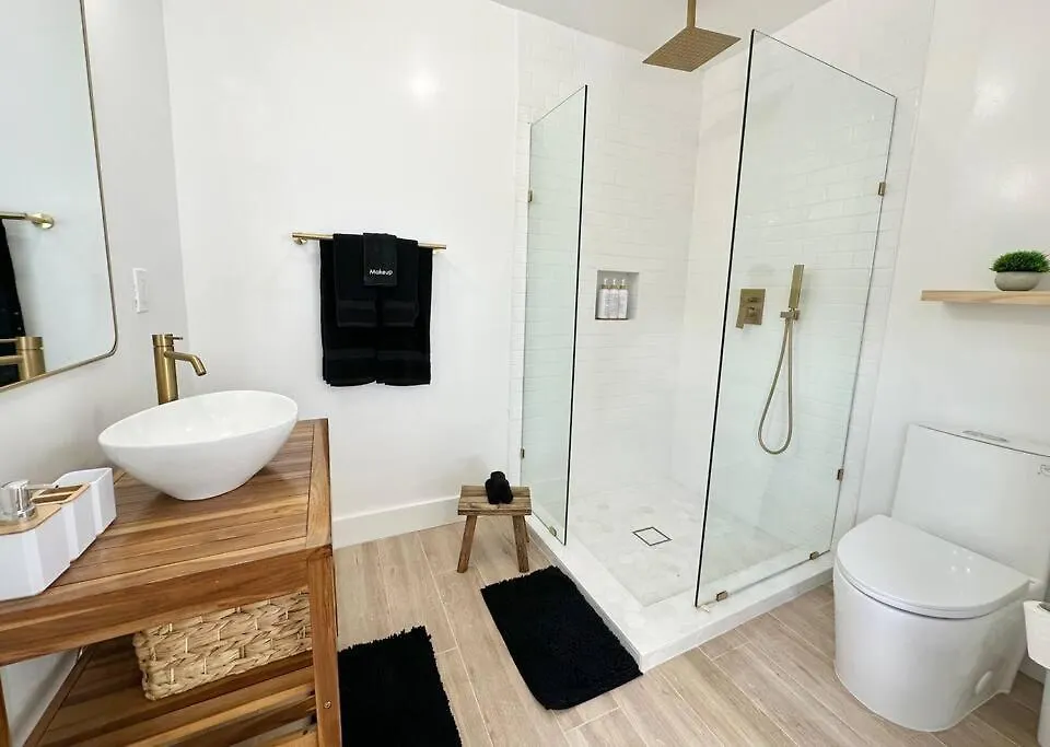 Pool Sleeps 8 Mins To Calle 8 Sobe Brickell *