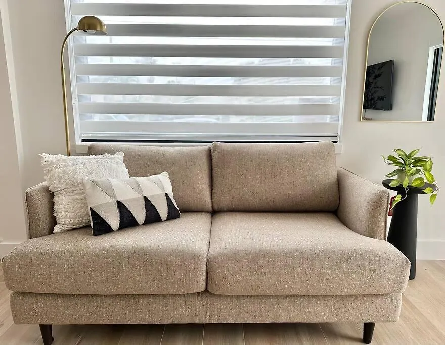 Pool Sleeps 8 Mins To Calle 8 Sobe Brickell Holiday home