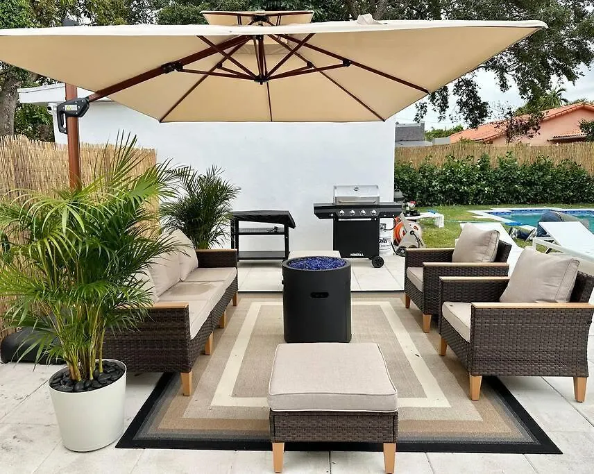 Pool Sleeps 8 Mins To Calle 8 Sobe Brickell