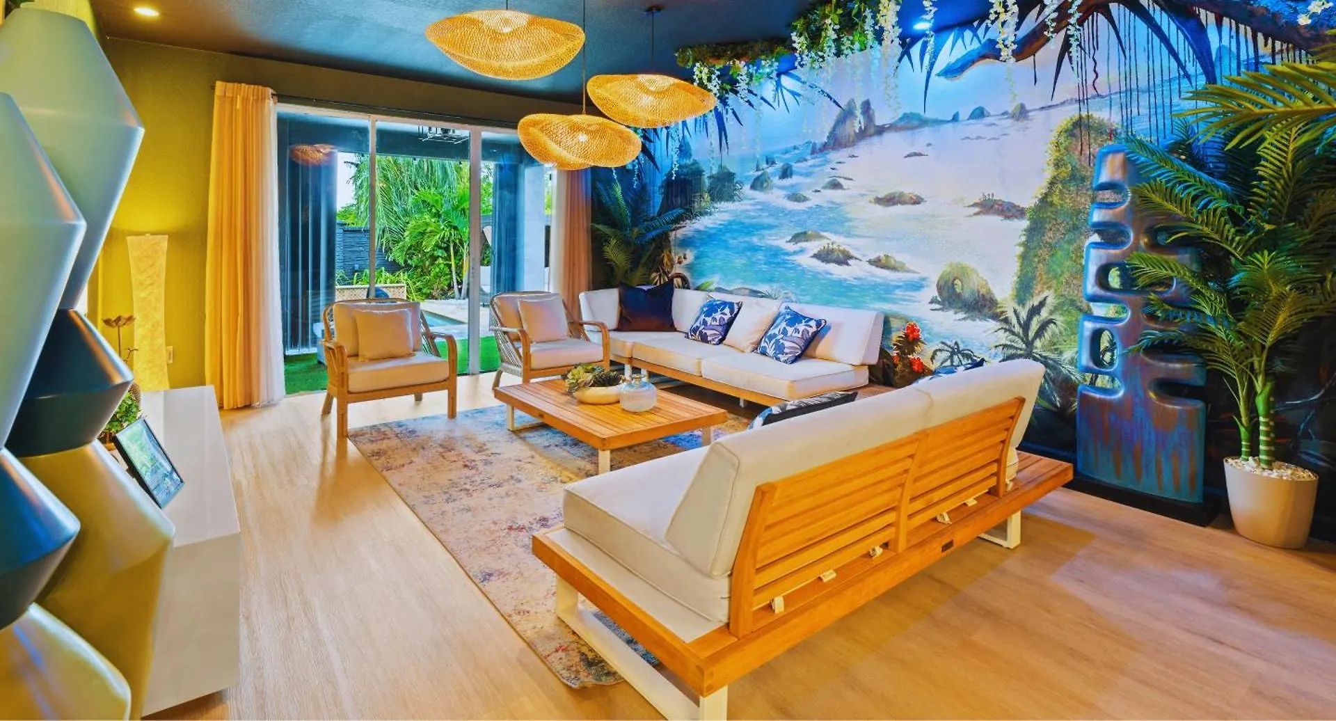 Villa Avatar Luxe 5br W Cinema, Pool, Game & Bbq Miami