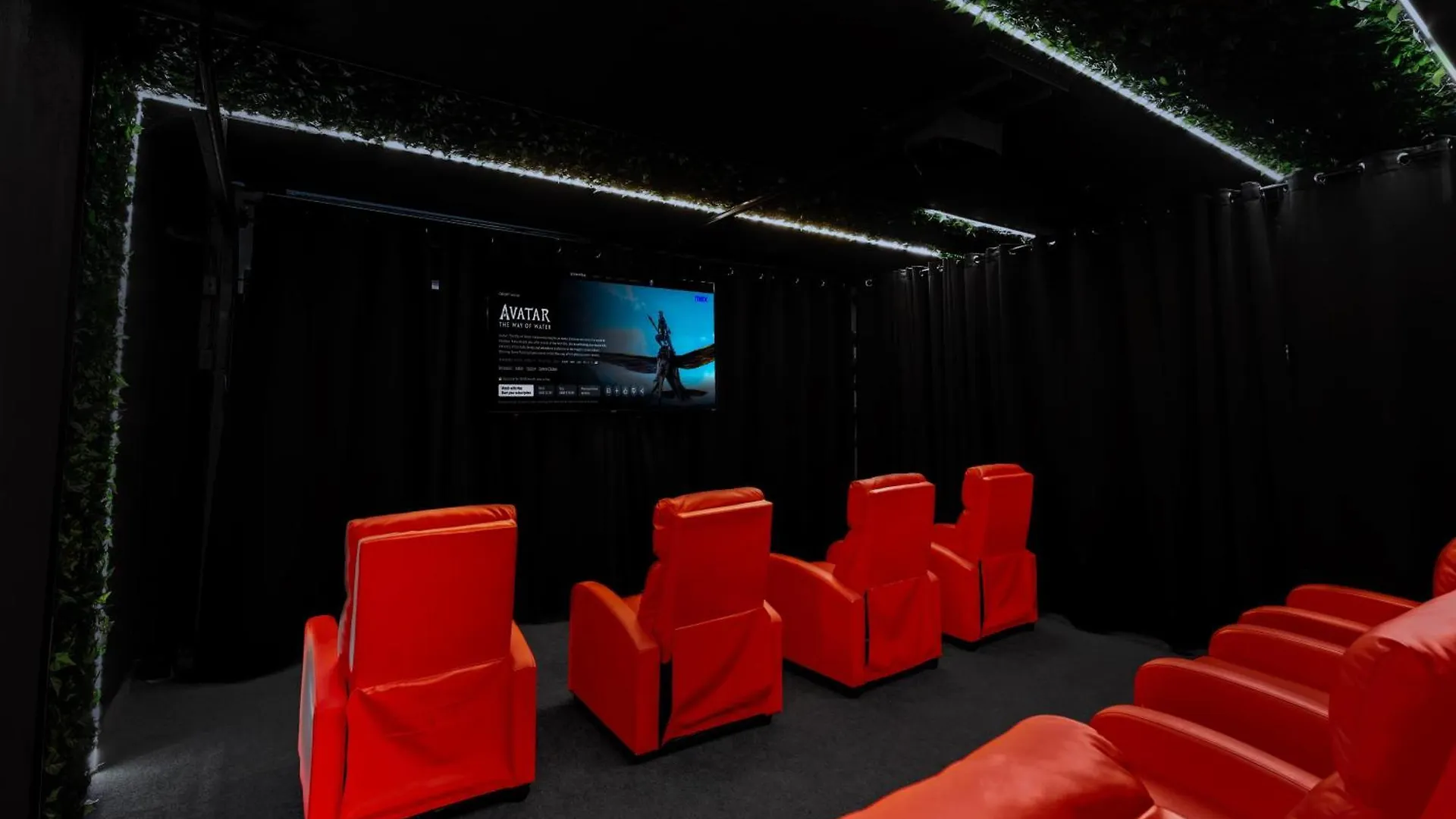 Avatar Luxe 5br W Cinema, Pool, Game & Bbq