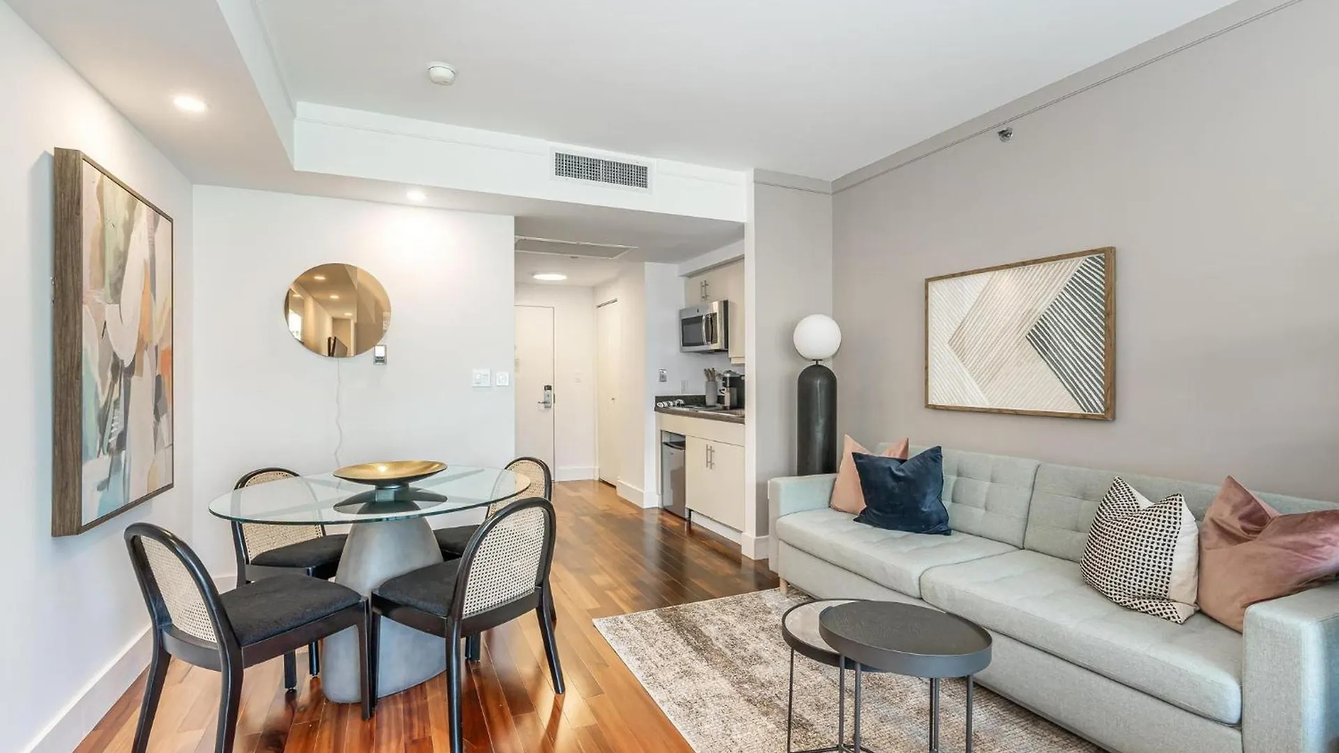 Renovated Coconut Grove Includes Parking * Miami