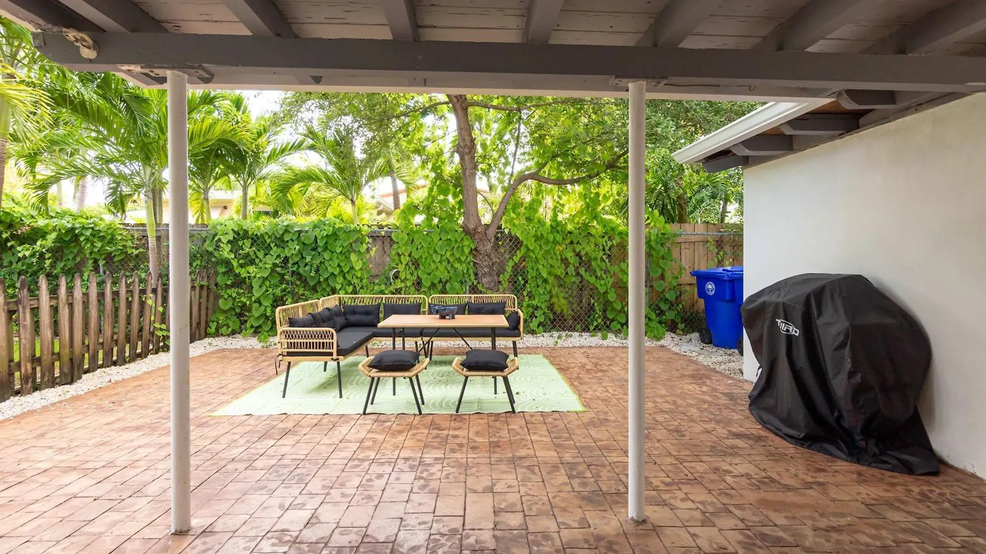 Villa Serene Retreat, Ideal For Couples & Solo Miami