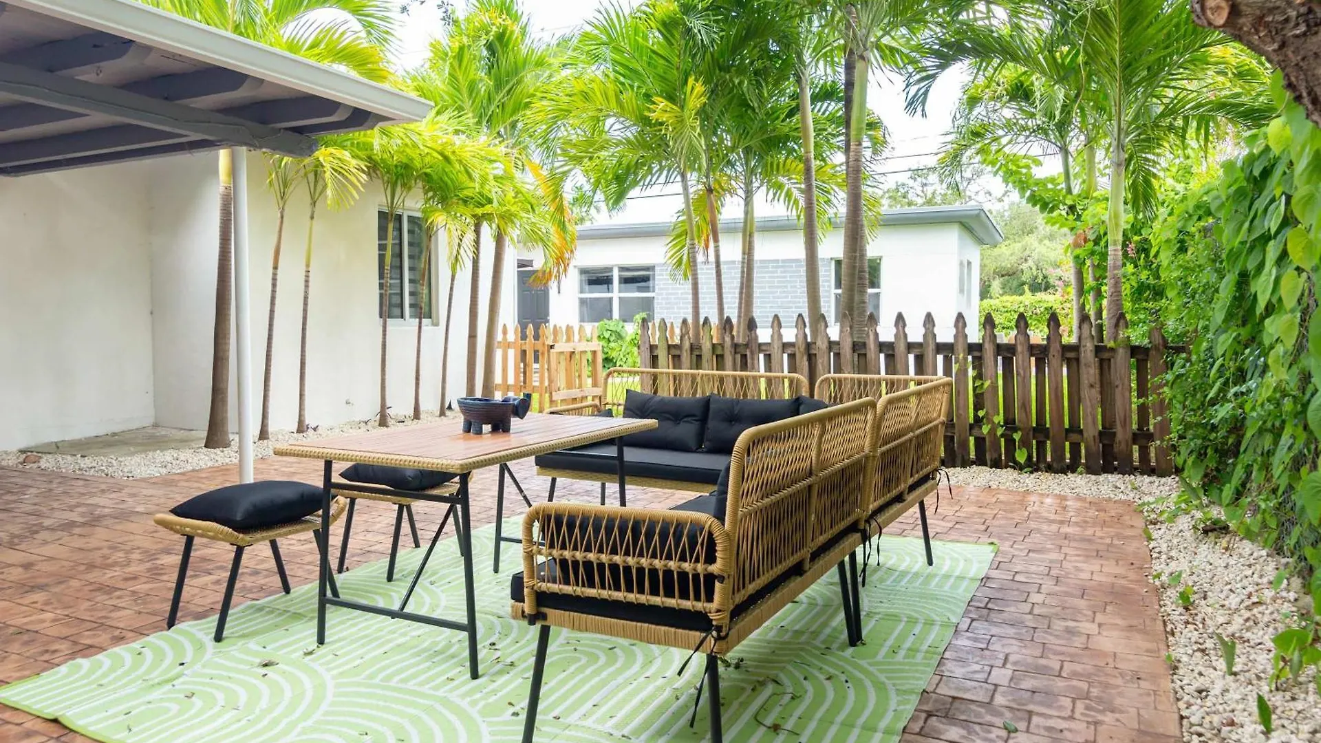 Villa Serene Retreat, Ideal For Couples & Solo *
