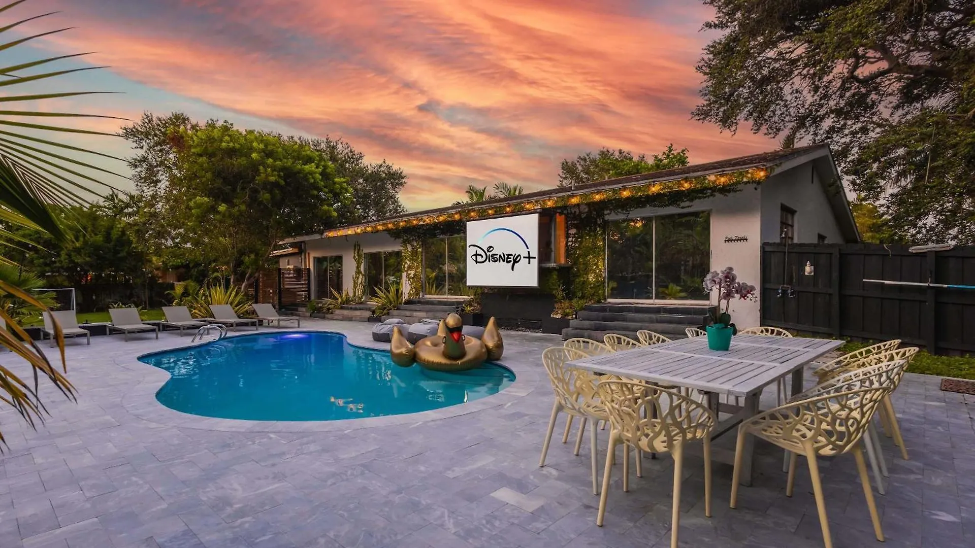 New Jungle Paradise Heated Pool Bbq Soccer