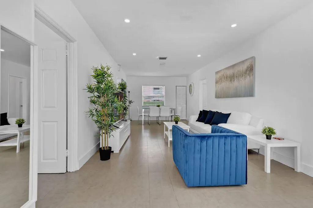 別荘 Brickell Marvellous Stunning House 12 People マイアミ