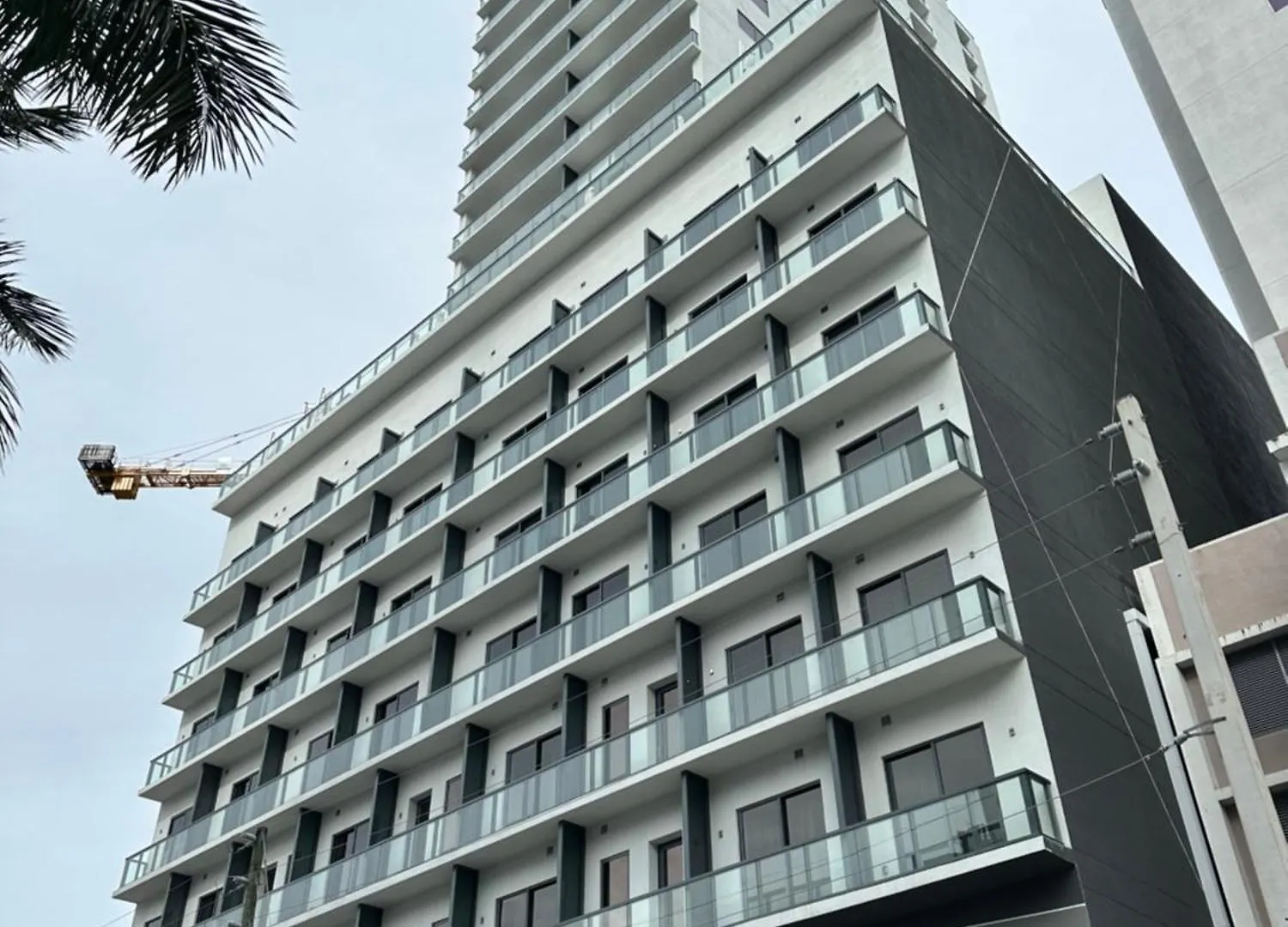 Smart Brickell Deluxe