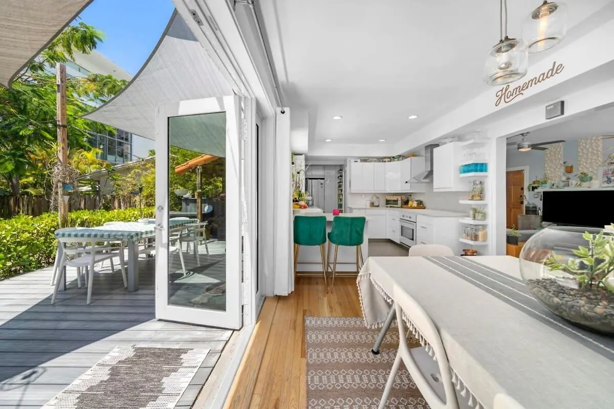 Design District Luxury The Perfect 3 Bedrooms Holiday home *