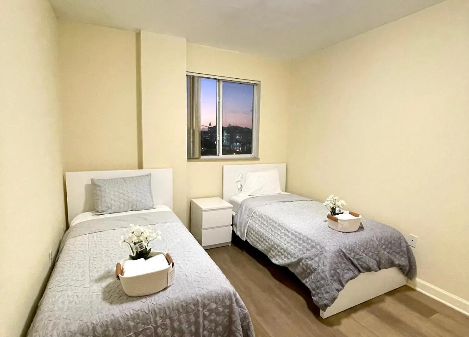 Private Bedroom In - Coral Gables 601 Homestay