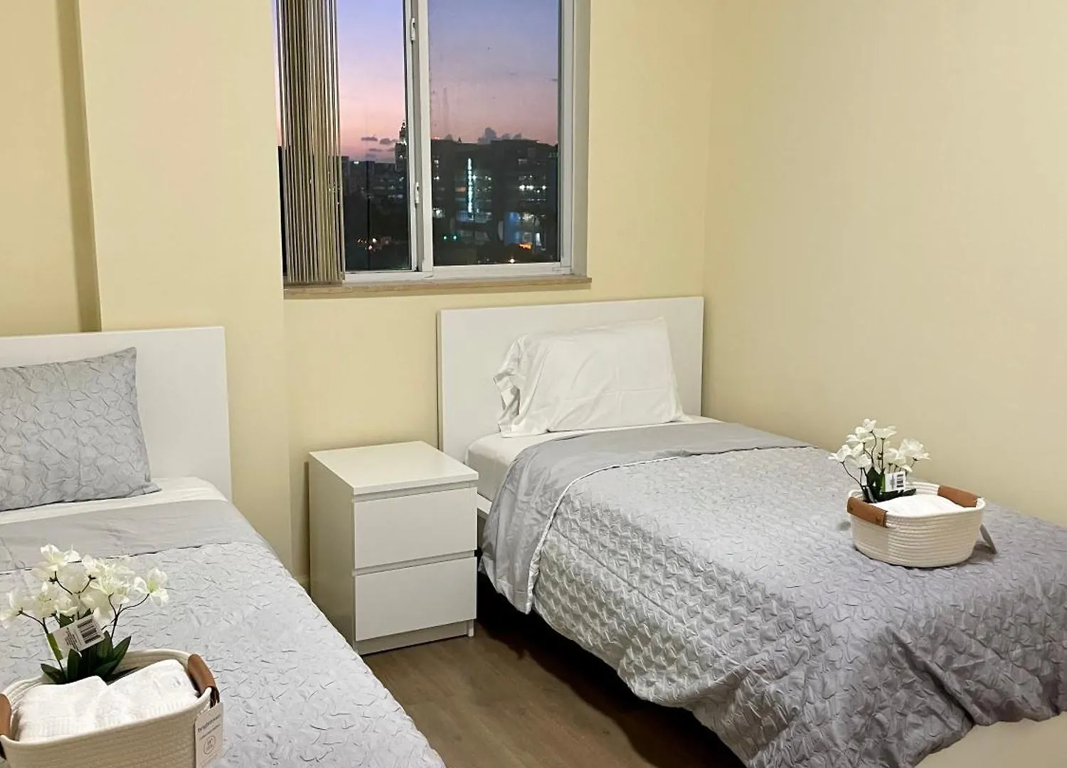 Private Bedroom In - Coral Gables 601 Homestay