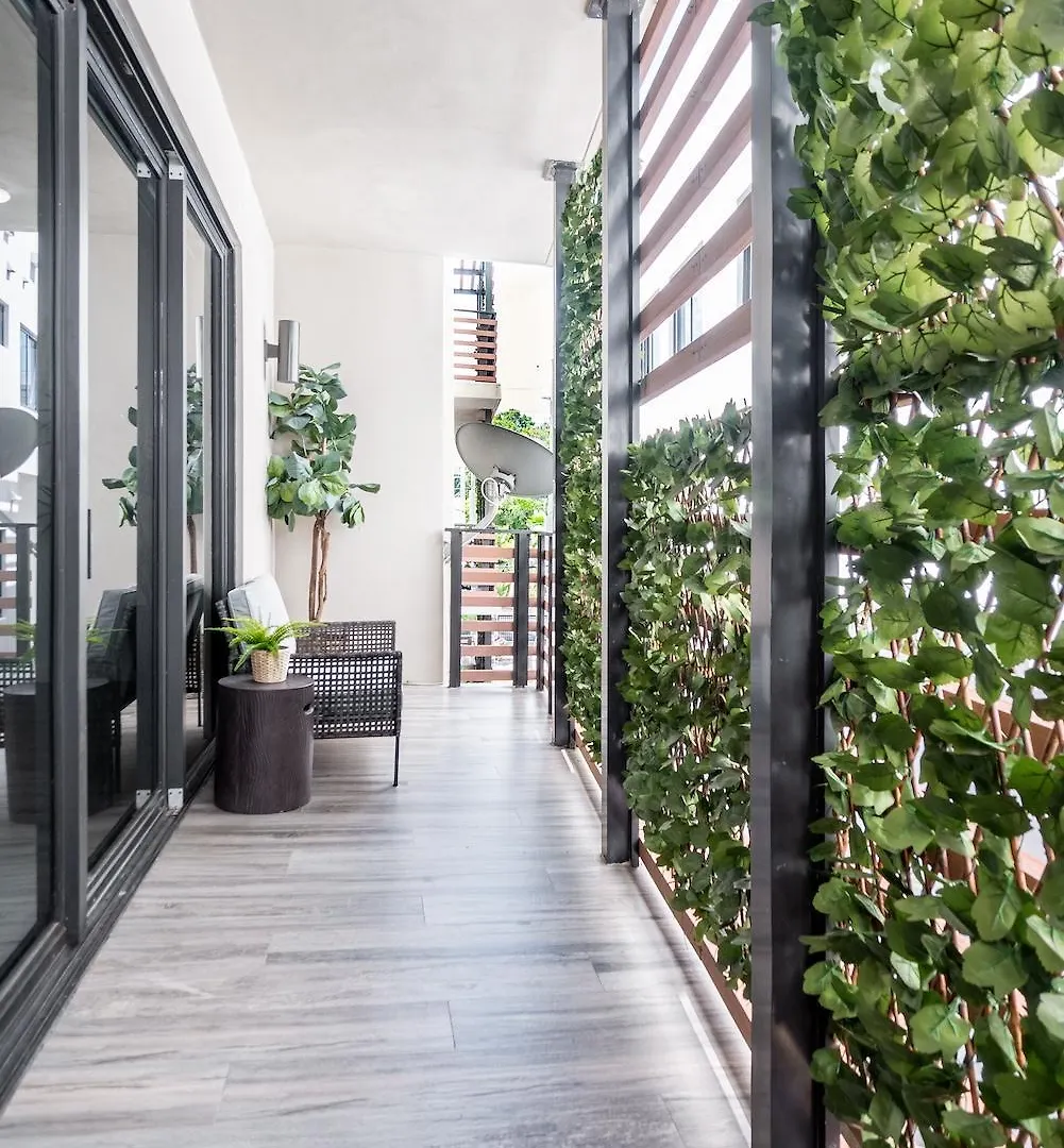 Stylish 2br With Private Balcony Apartment