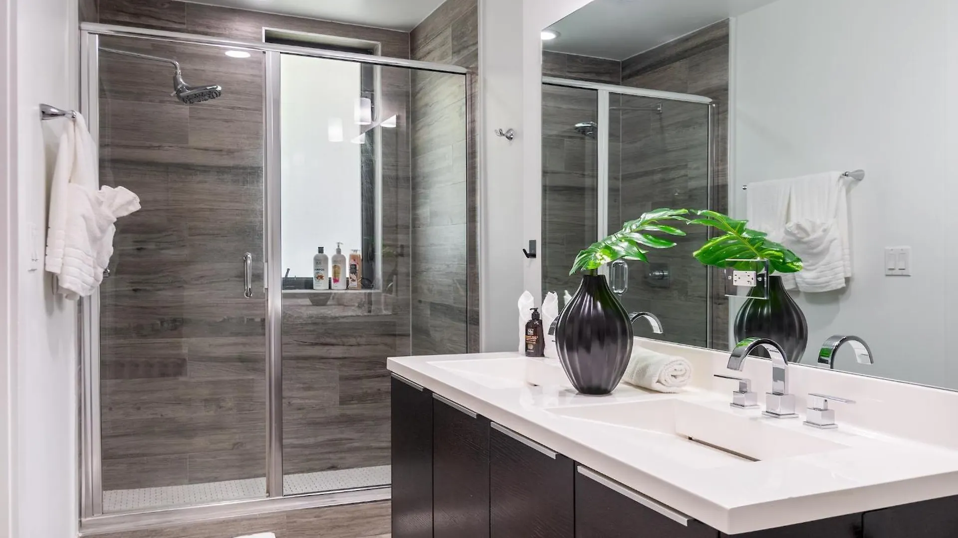 Stylish 2br With Private Balcony * Miami