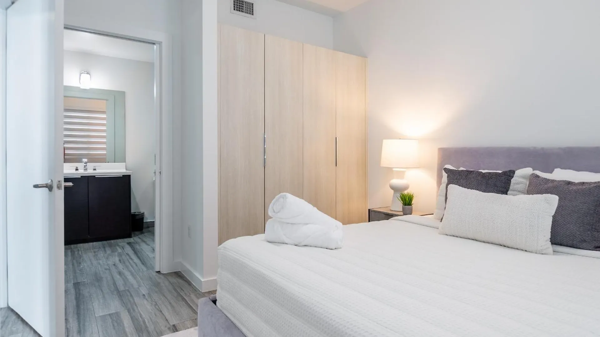 Stylish 2br With Private Balcony Miami