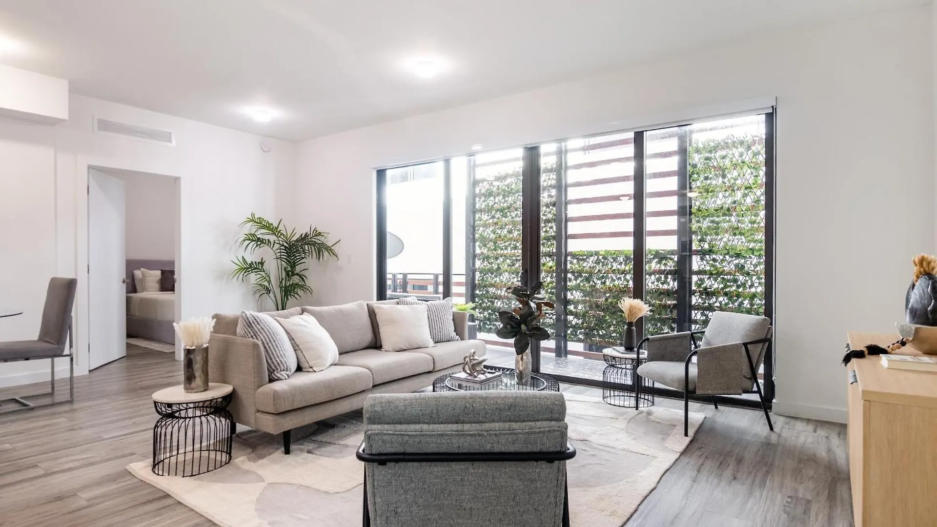 Stylish 2br With Private Balcony * Miami