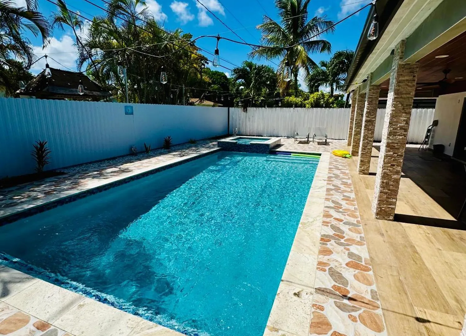 Holiday home Heated Pool Hot Tub *