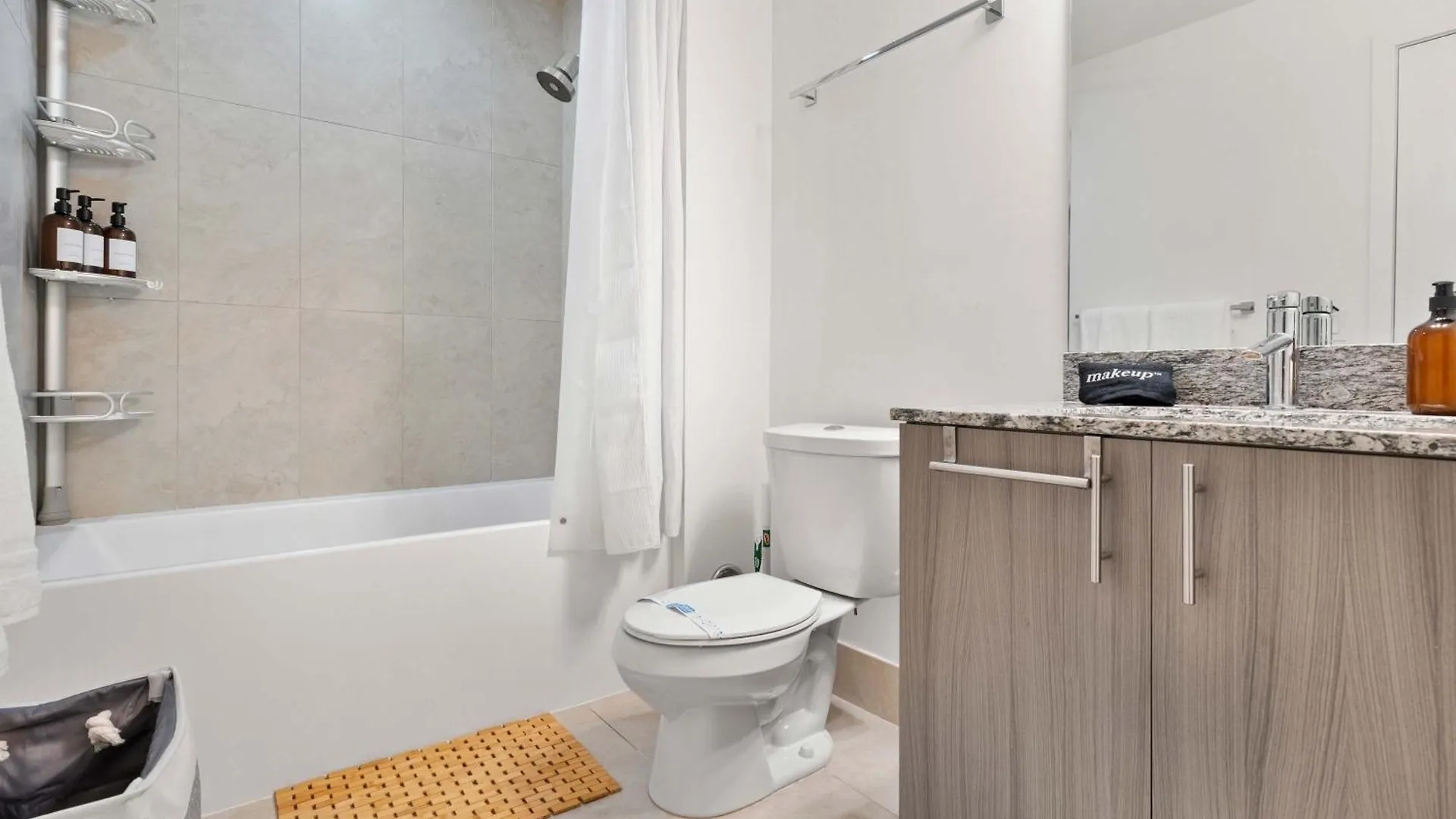 La Central- Cityplace Doral And Across From A Park Holiday home *
