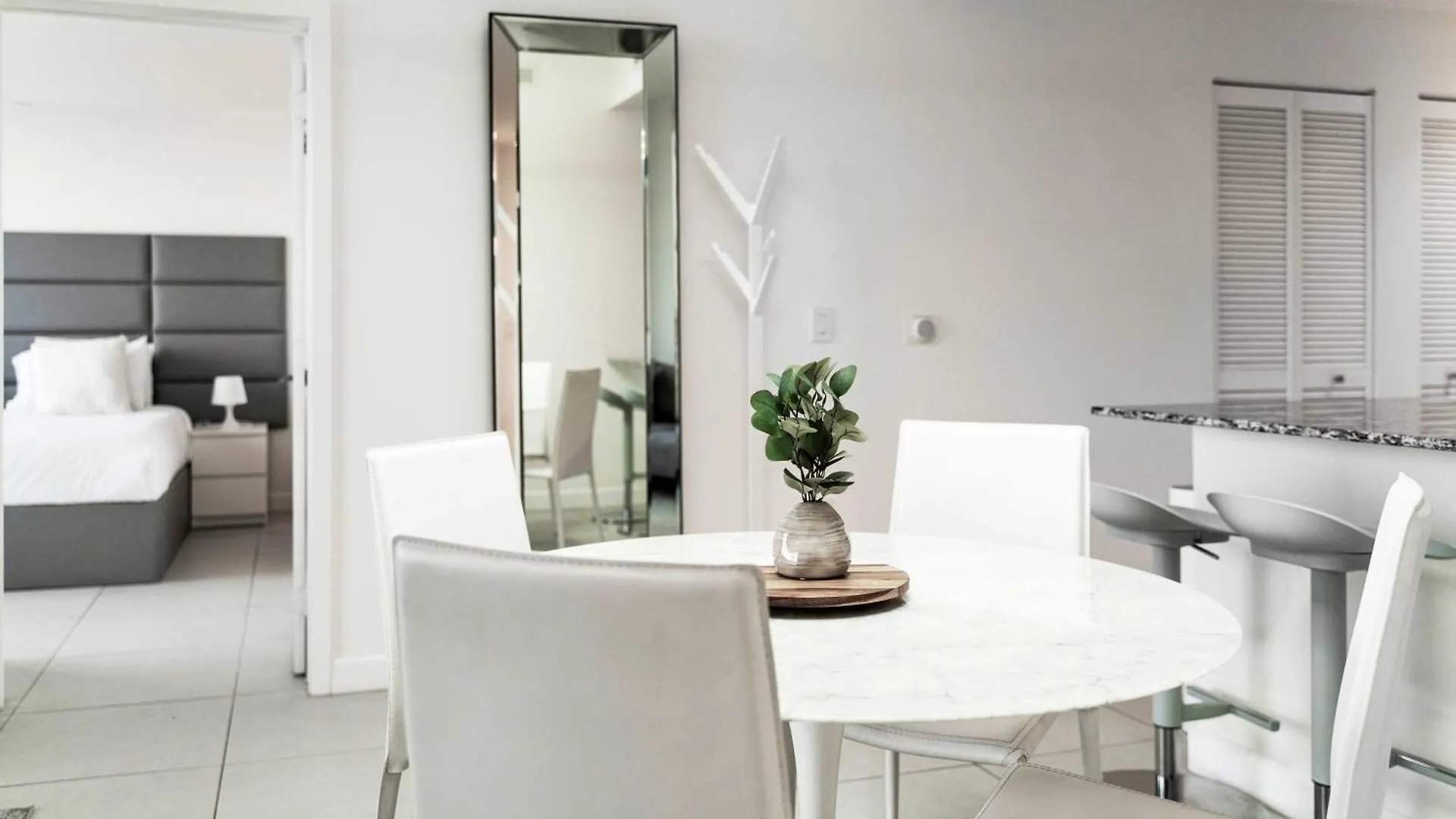 Holiday home La Central- Cityplace Doral And Across From A Park
