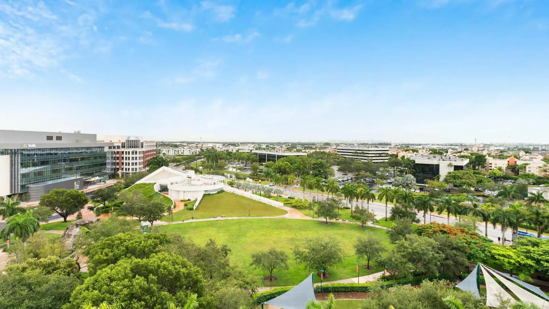 Holiday home La Central- Cityplace Doral And Across From A Park *