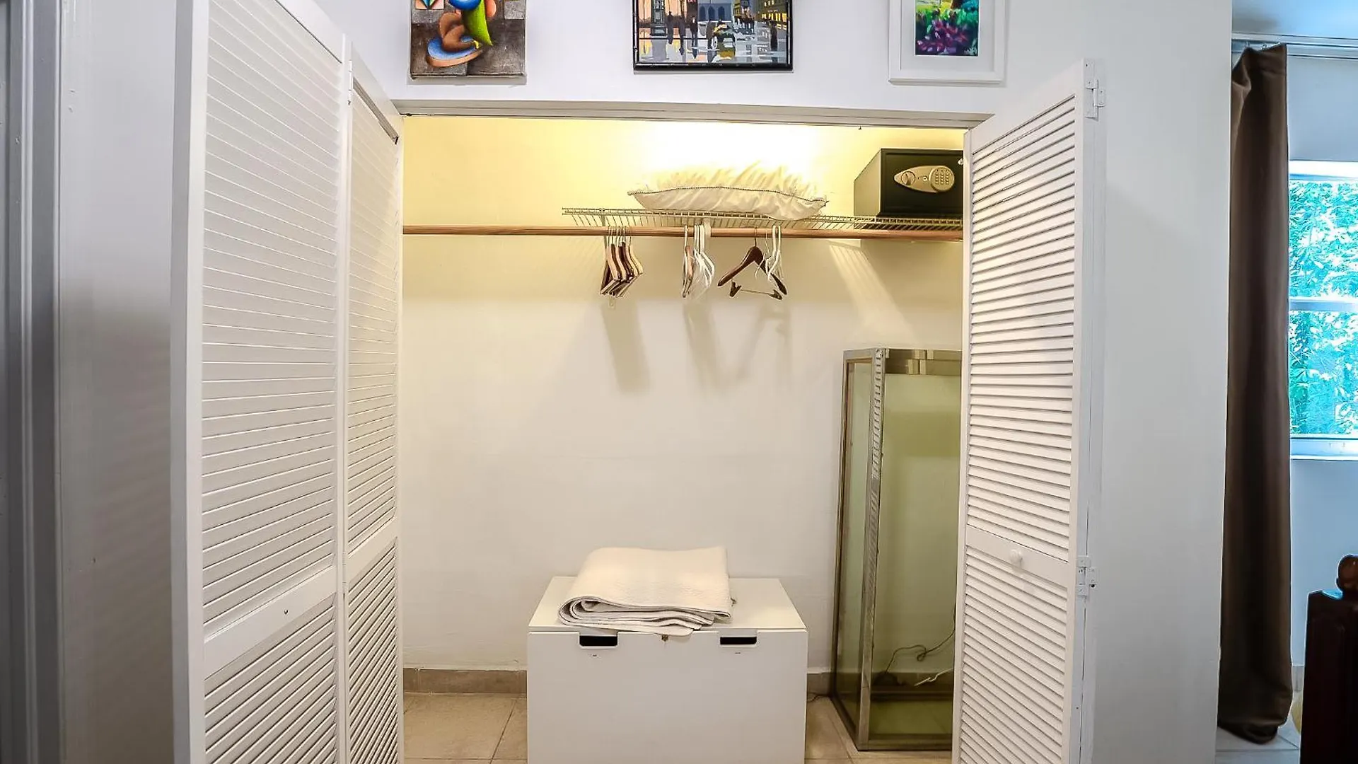 Homestay Private At Miami, Buena Vista With Parking *