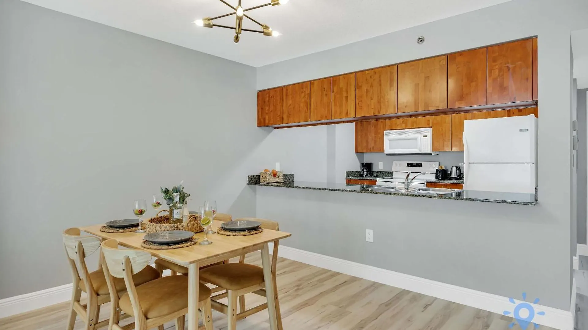 Beautiful 1br With Amenities *