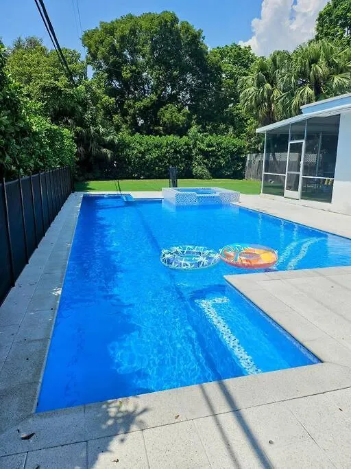 Brickell Enclave Sunny Retreat With Pool Willa Miami