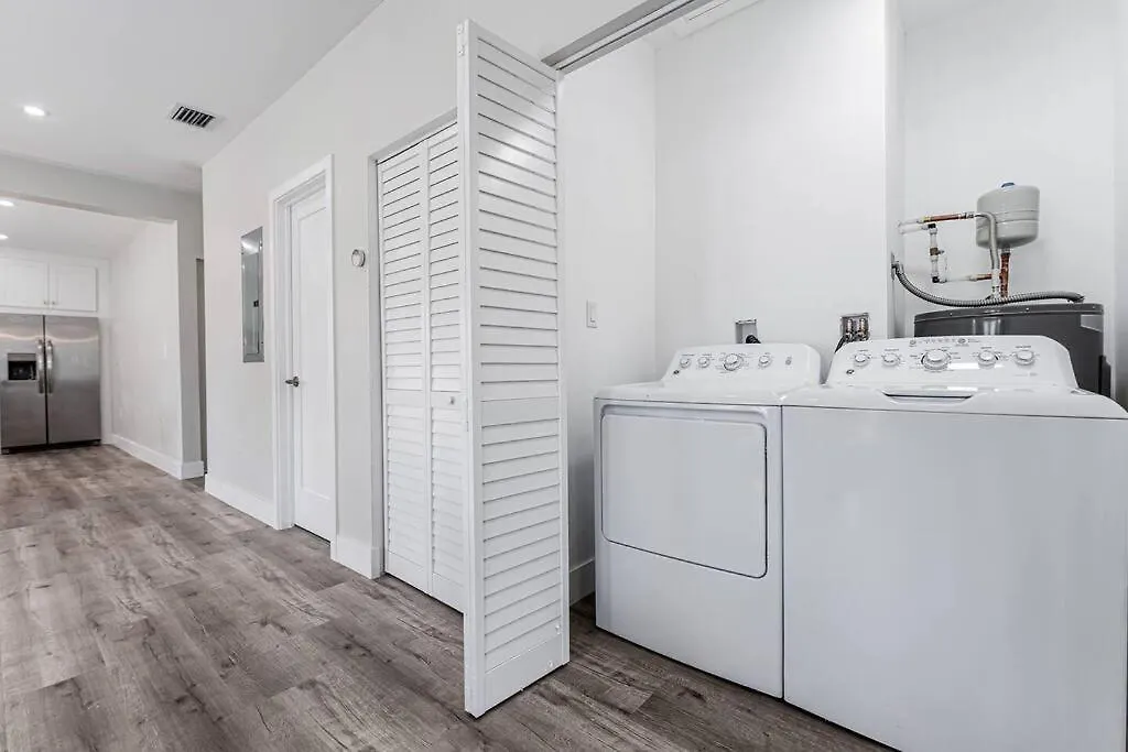 Holiday home Modern Oasis Retreat - Close To Airport *