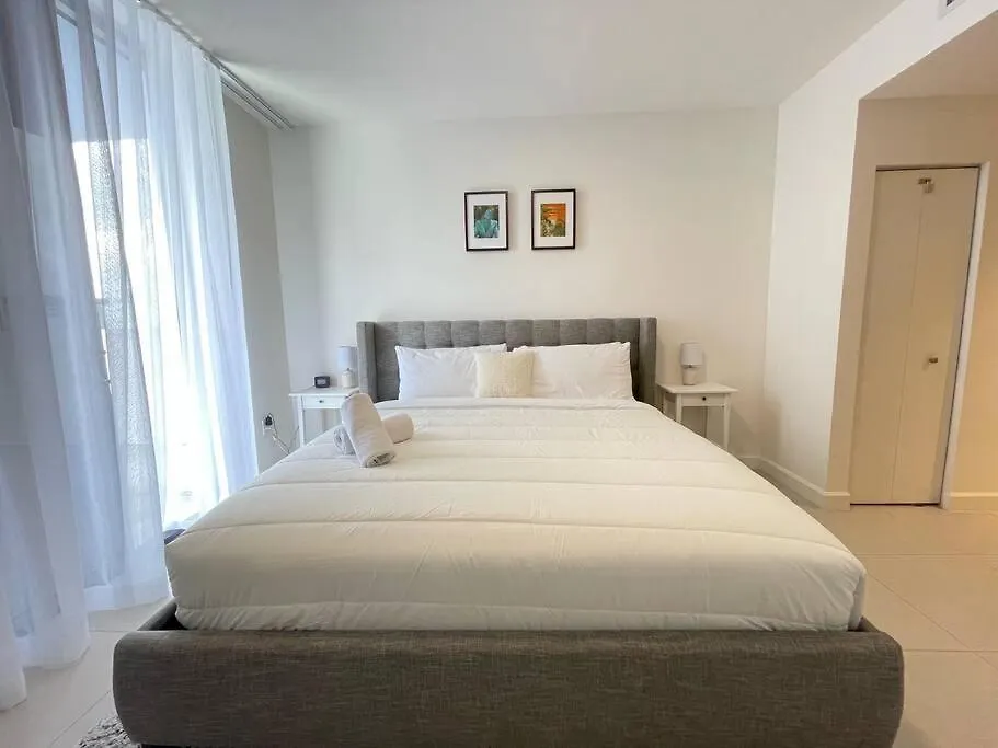 Comfortable In Downtown Doral Miami