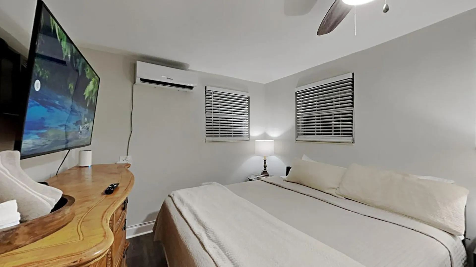 Homestay Private At Centrally Located With Free Parking