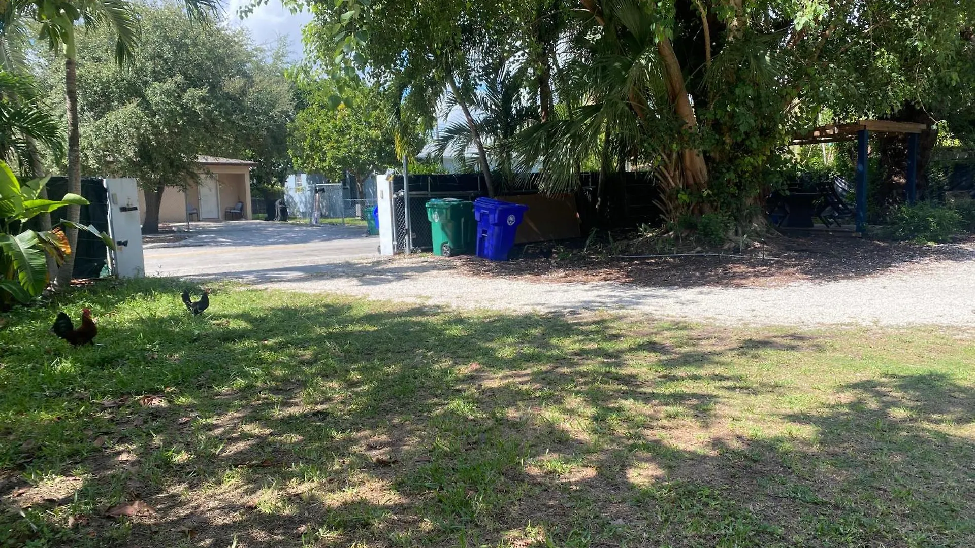 Private At Centrally Located With Free Parking * Miami