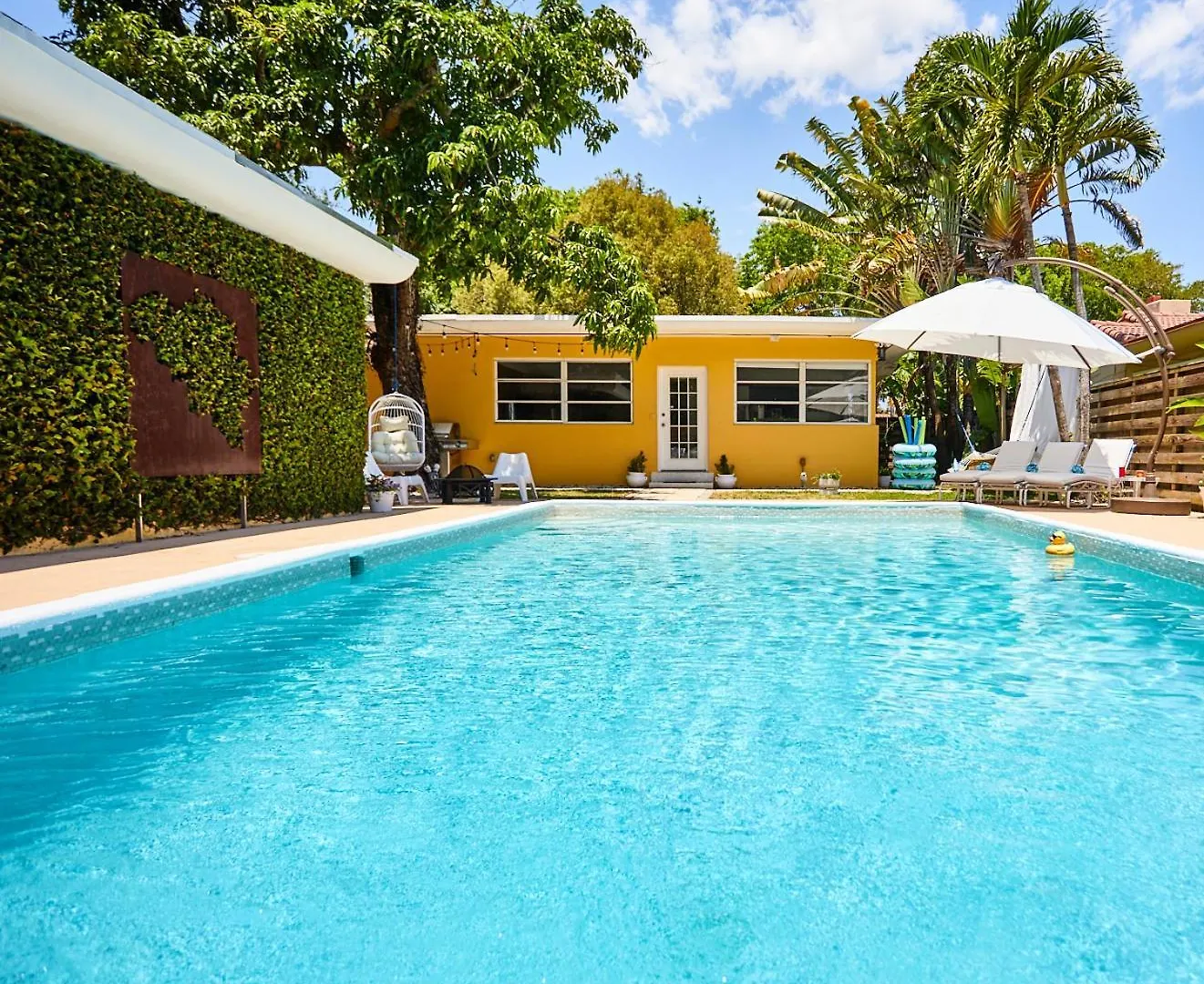 Private Pool Oasis
