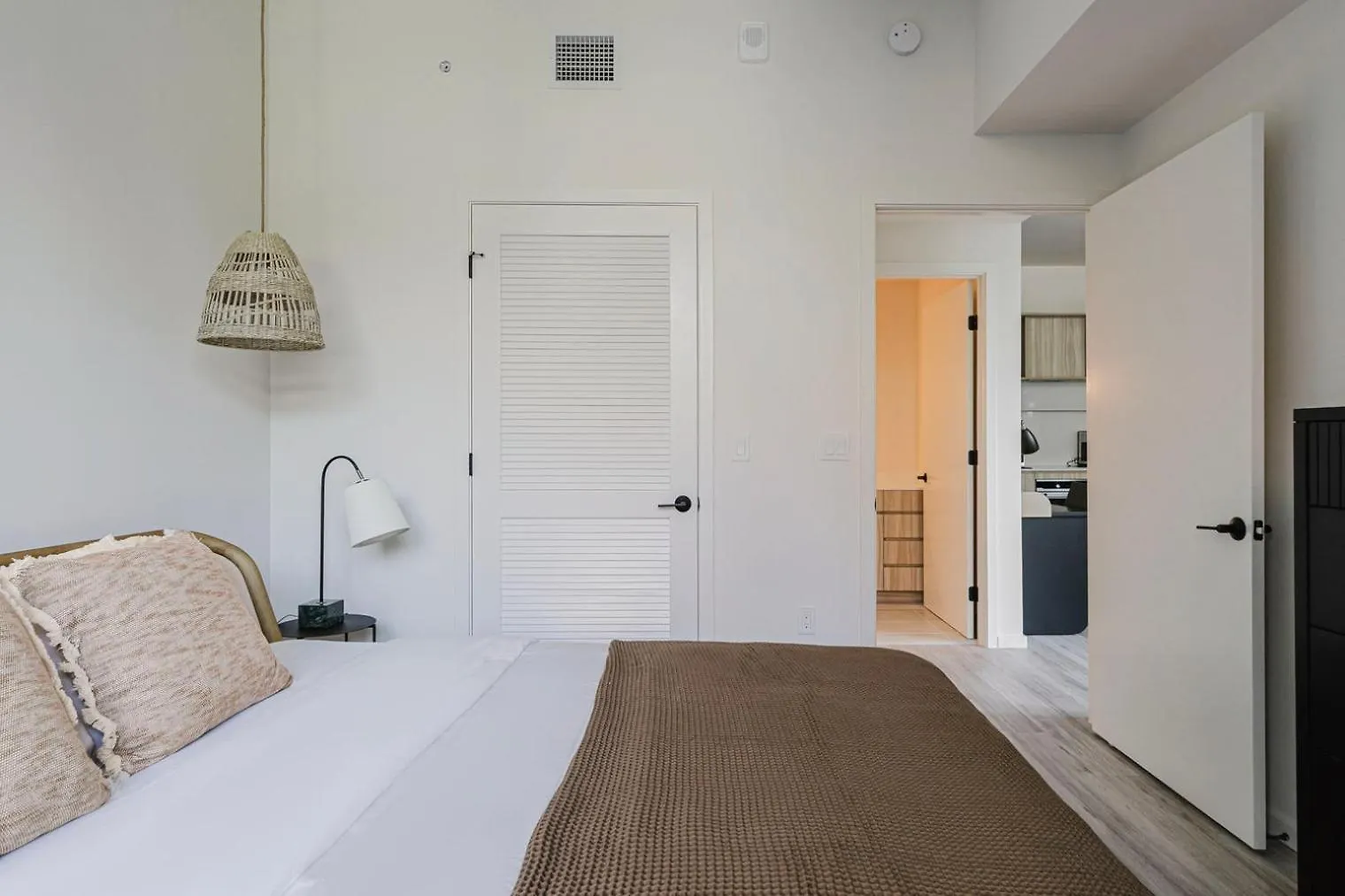 Blueground Edgewater Pool Fitness Center Ac Mia-112 Apartment