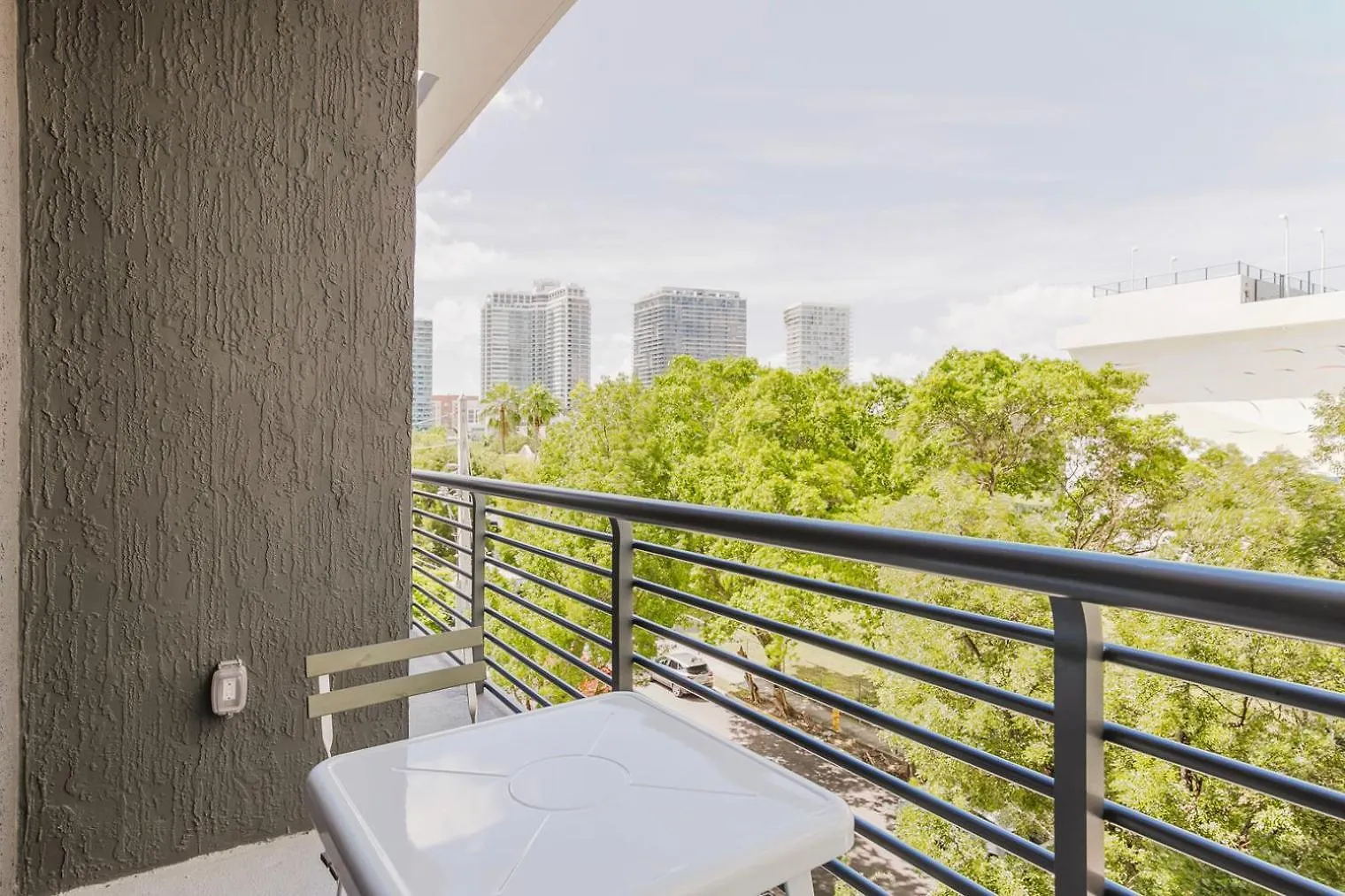 Apartment Blueground Edgewater Pool Ac Balcony Gym Mia-111