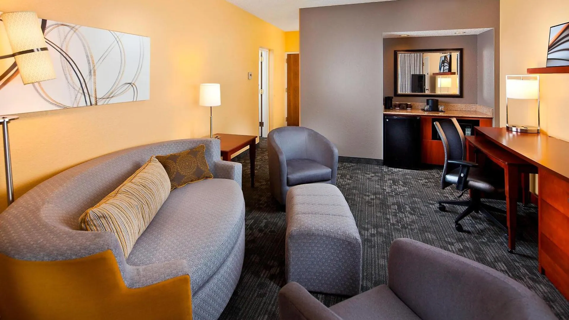 Hotel Courtyard Airport West Doral