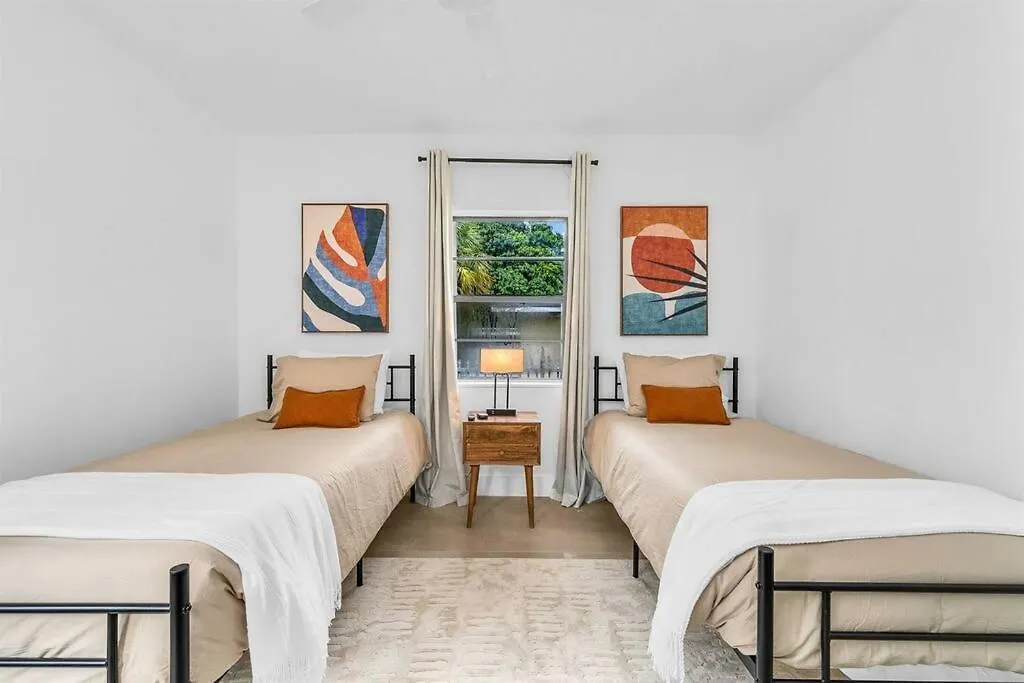 Modern Designer In Vibrant Little Haiti * Miami