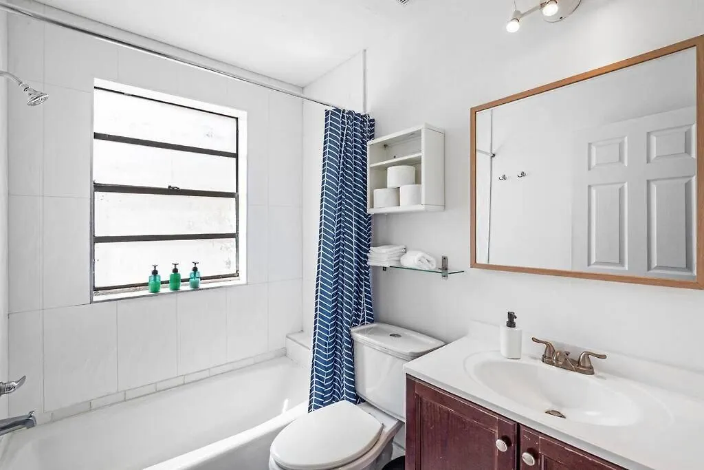 Spacious West Brickell Getaway, 4bedroom2bath Casa vacanze *