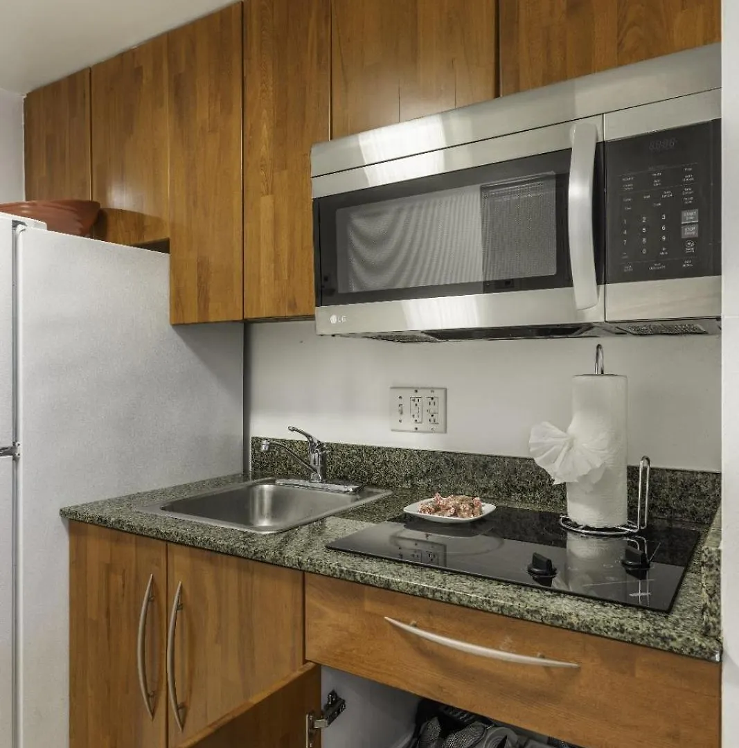 In Brickell With Pool, Gym, Free Parking And Game Miami